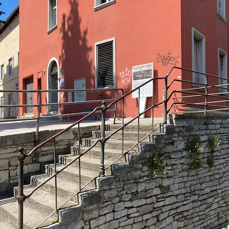 Castello Lägenhet *